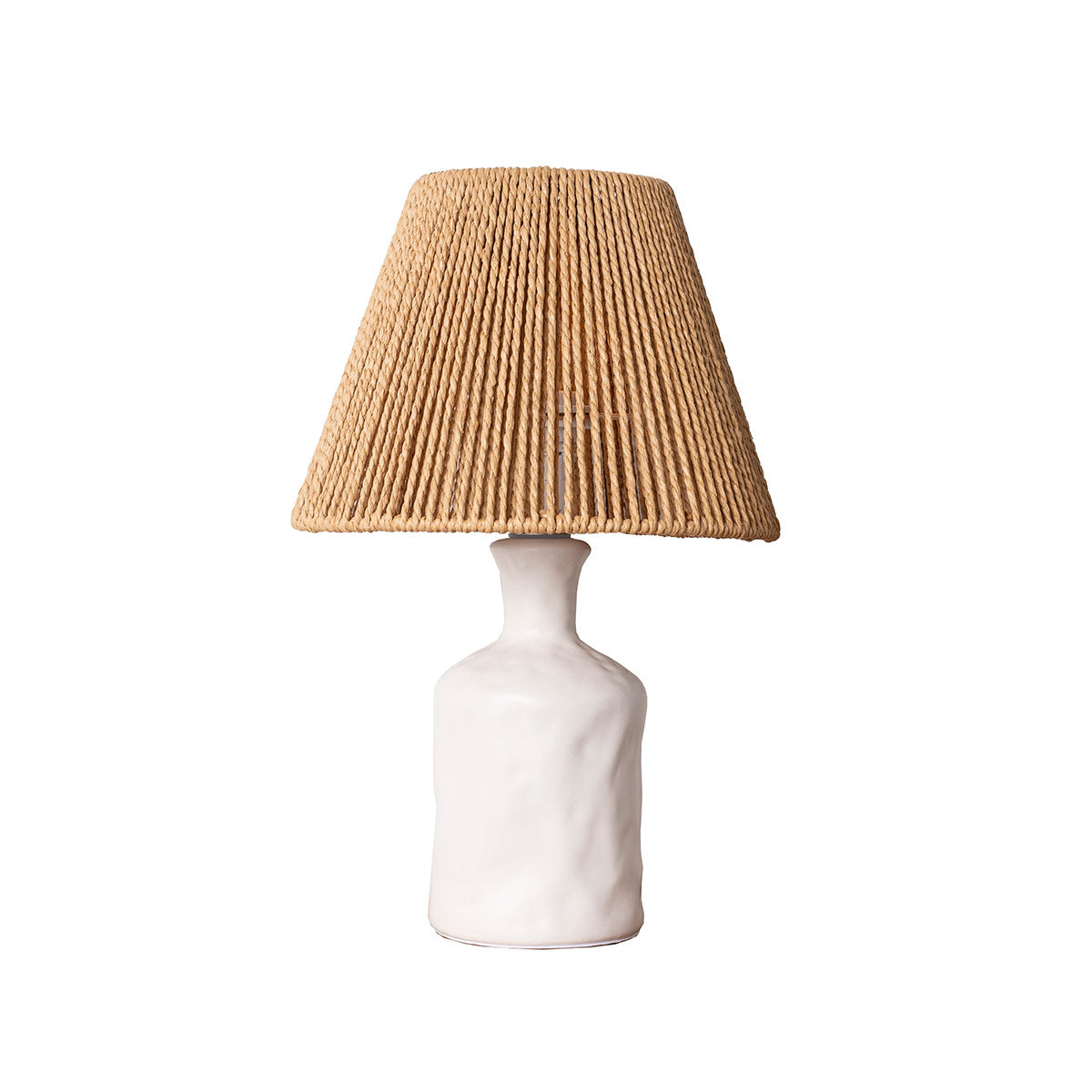 Lámpara de sobremesa Sisal, diseño natural/orgánico, base de hilo de papel blanco y pantalla marrón. Ideal para estilo mediterráneo, rústico o nórdico.