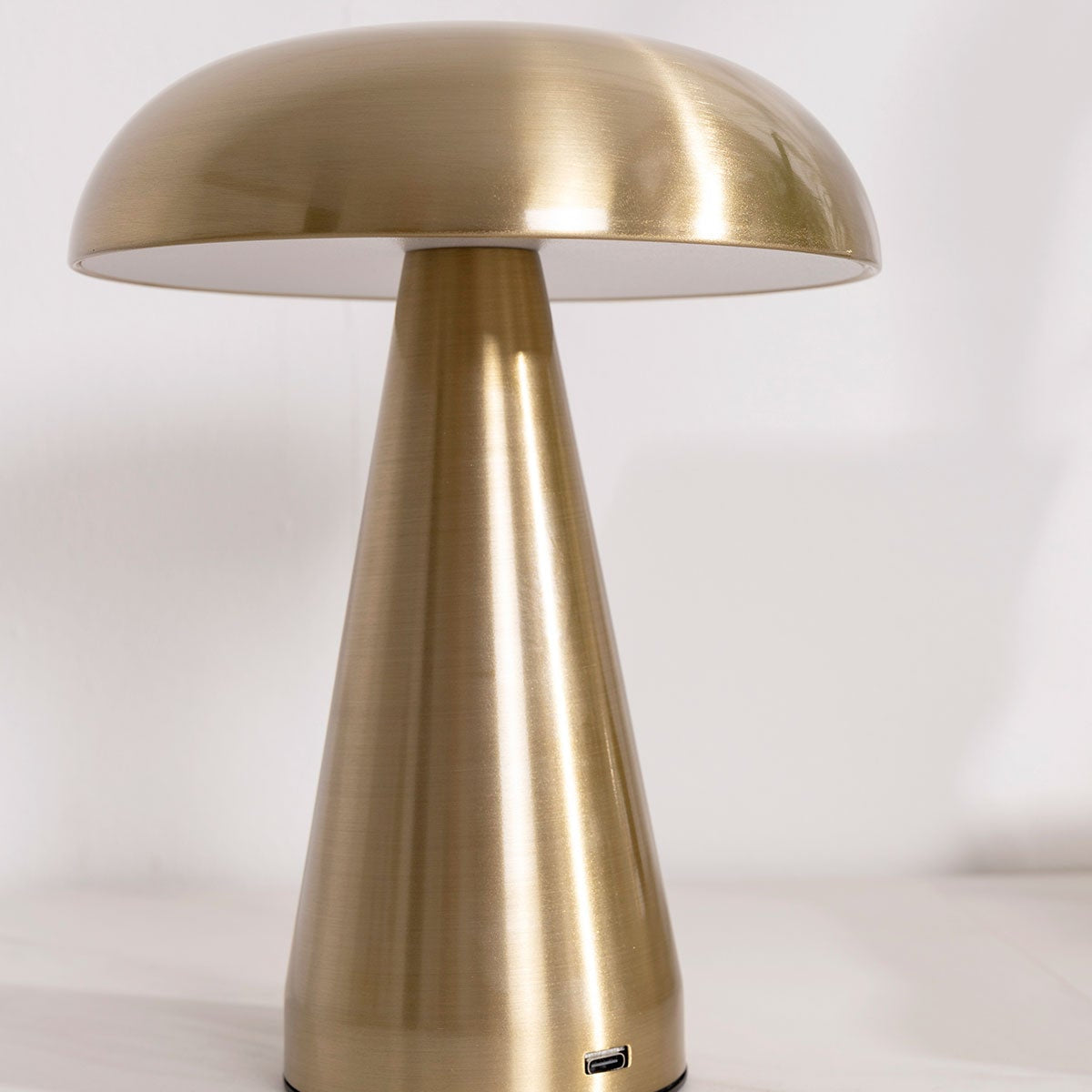 Comprar Lámpara de Sobremesa Mushroom online en KitMuebles