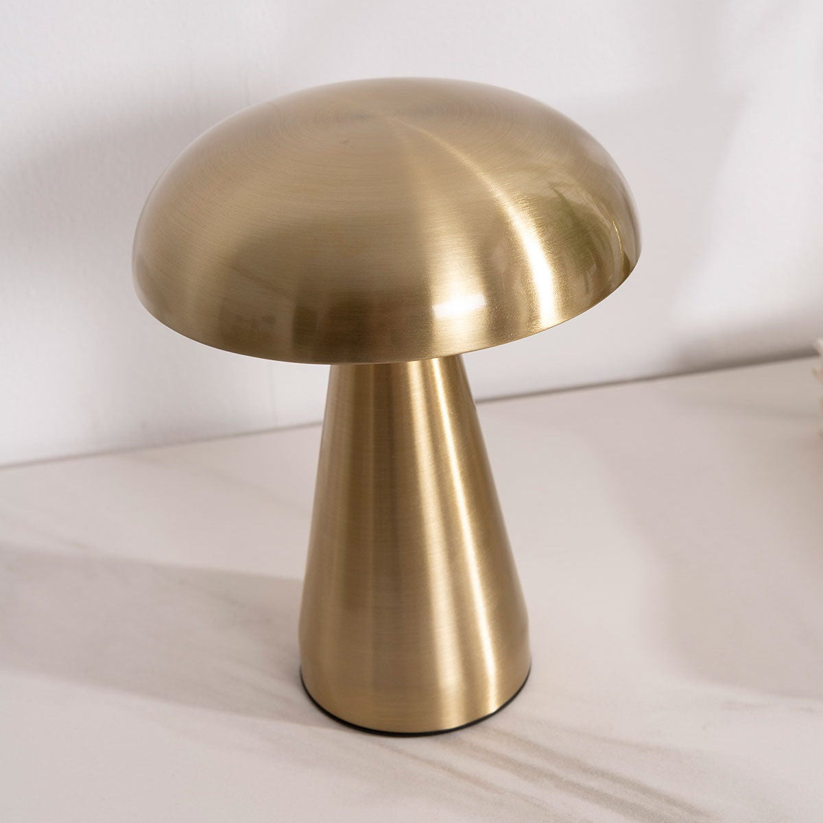 Comprar Lámpara de Sobremesa Mushroom online en KitMuebles