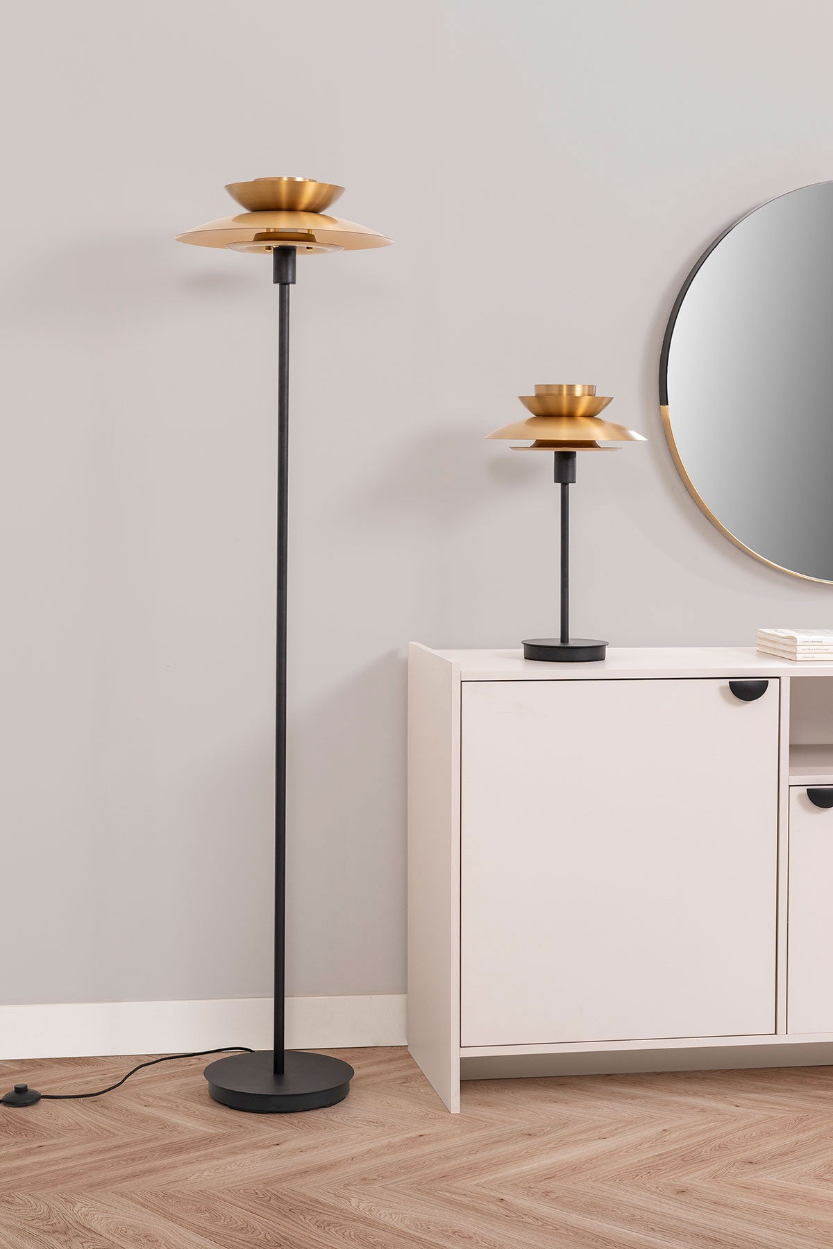 Comprar Lámpara de Sobremesa Dina online en KitMuebles