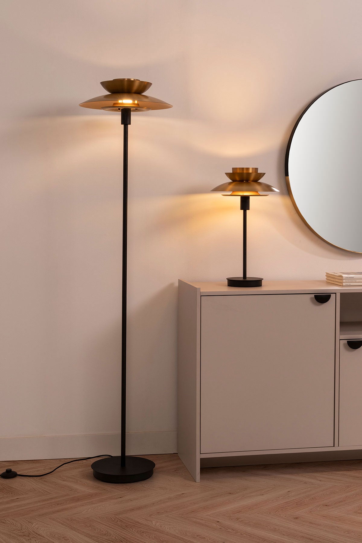 Comprar Lámpara de Sobremesa Dina online en KitMuebles