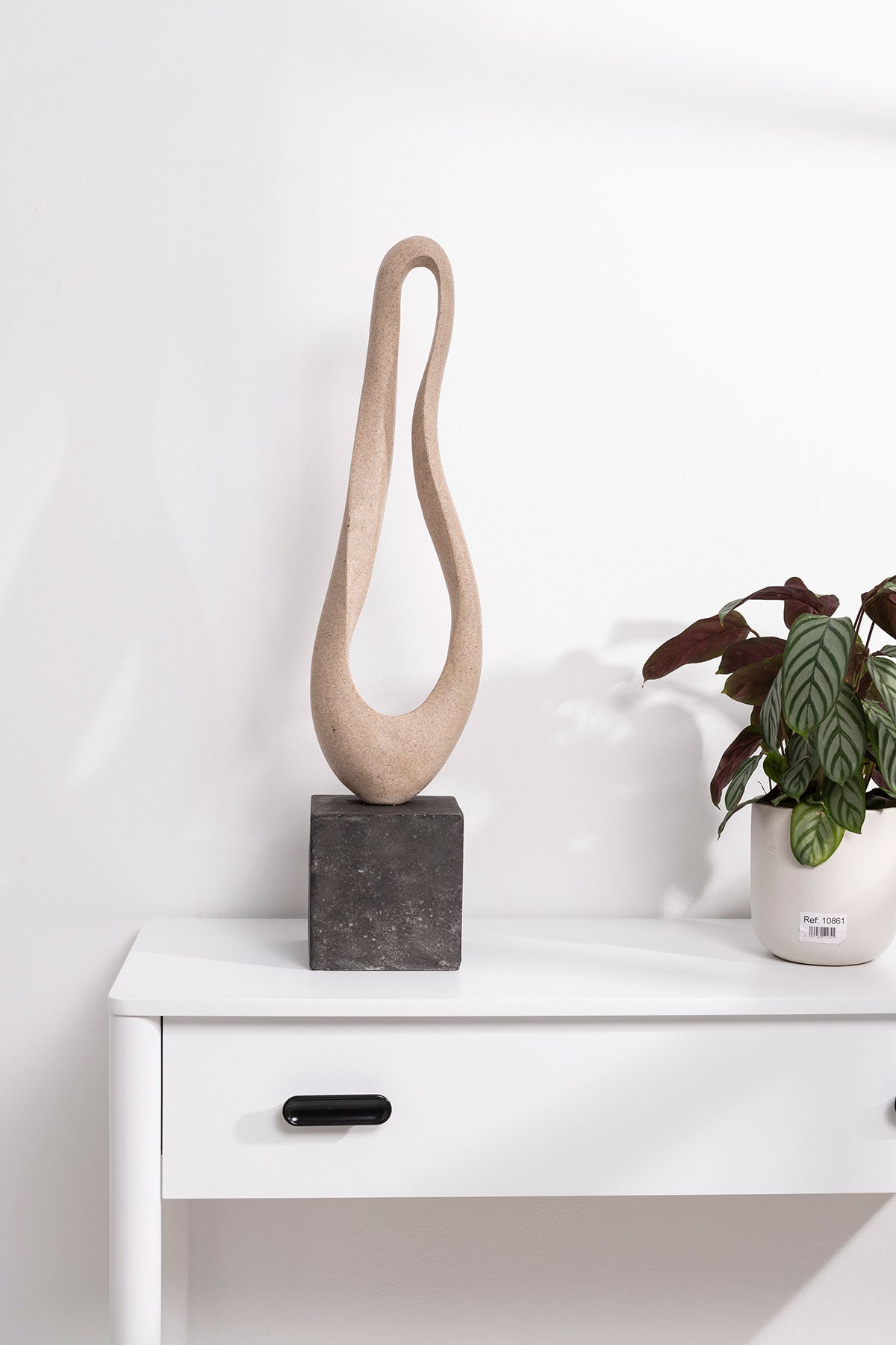Comprar Escultura Gaia 17x71x15cm online en KitMuebles