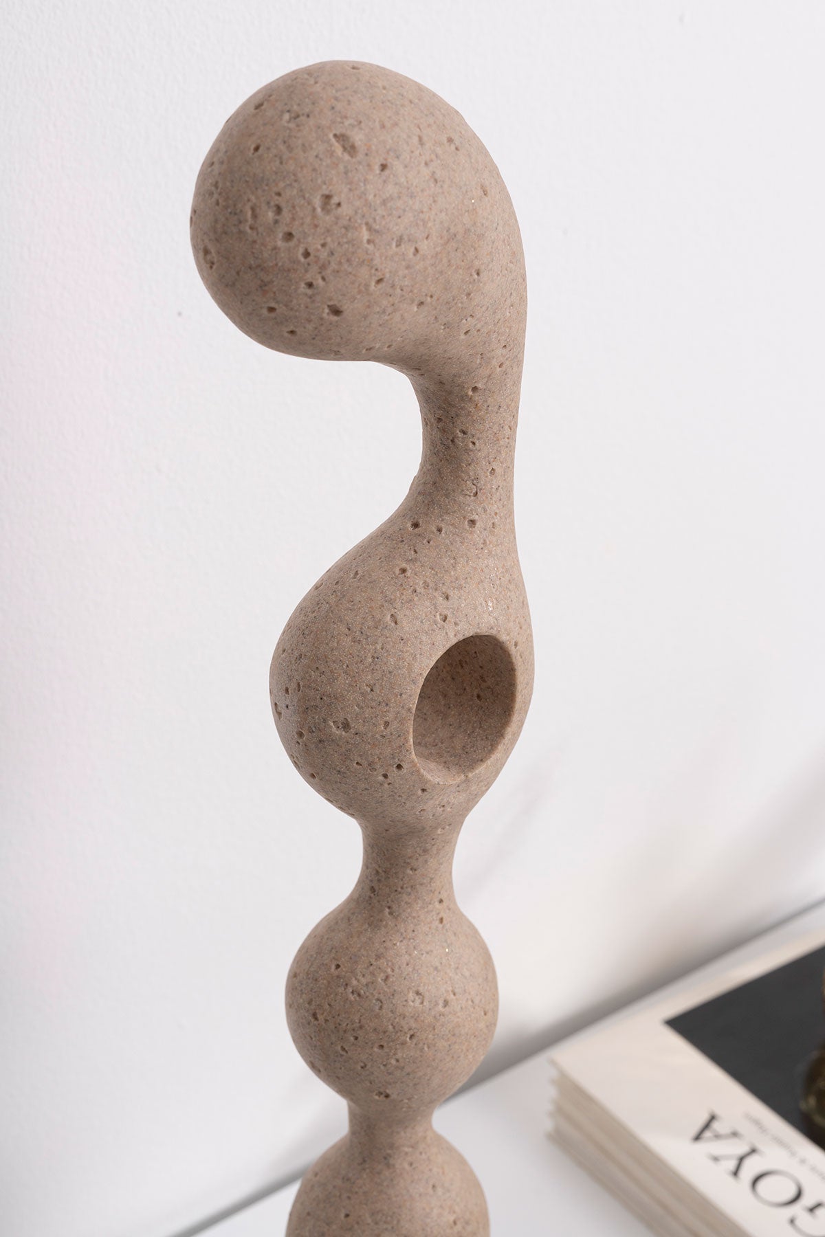 Comprar Escultura Totem 12x51x8cm online en KitMuebles