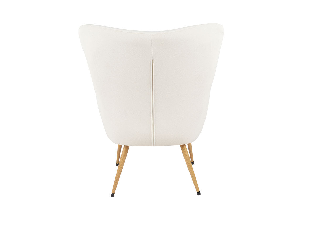 Butaca Cloud nórdica blanca, con patas de madera de roble, diseño acogedor y líneas suaves, ideal para salón o lectura. Confort y estilo.