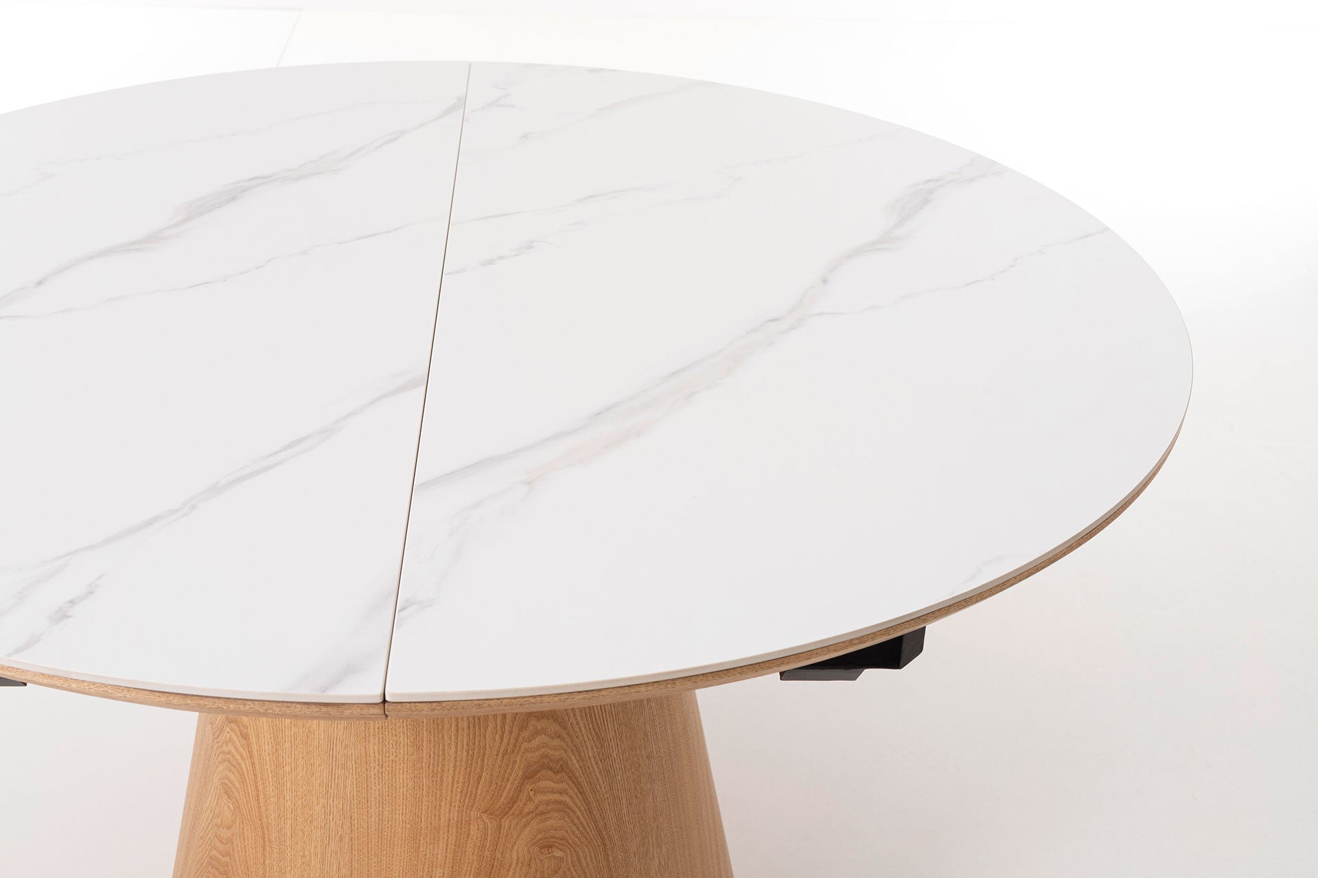 Comprar Mesa Extensible Sira Ø120-160x76cm online en KitMuebles