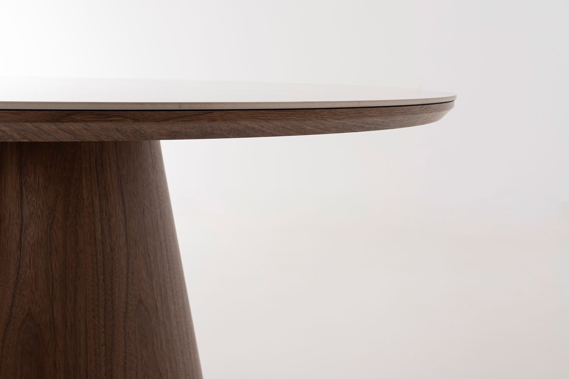 Comprar Mesa Fija Nora Ø120x76cm online en KitMuebles