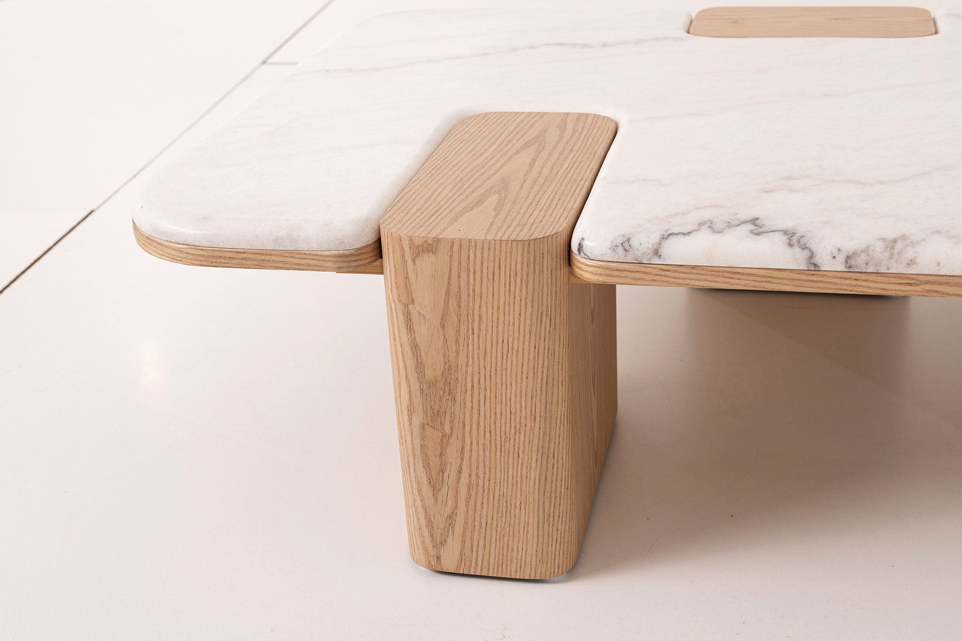 Mesa de Centro Delfos 120x70x31cm