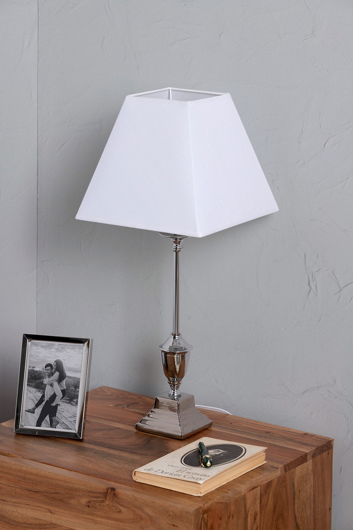 Comprar Lámpara de Sobremesa Argent online en KitMuebles