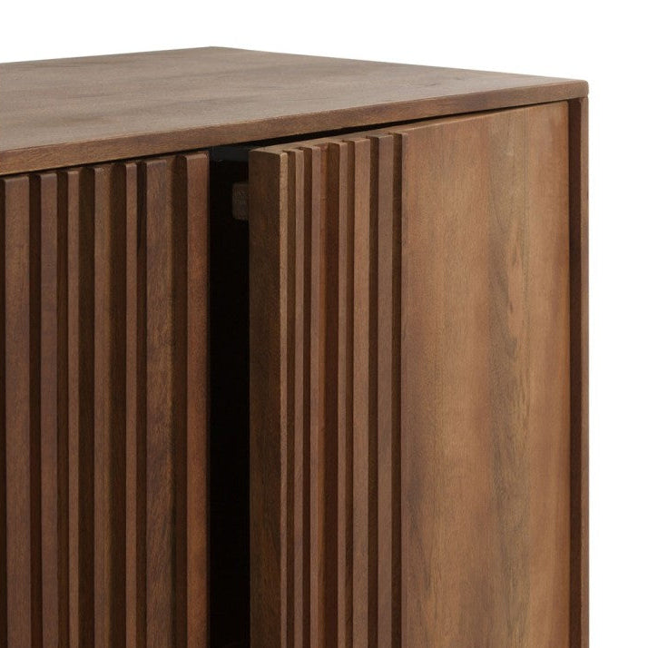 Comprar Aparador Alto 2 Puertas Kuma online en KitMuebles