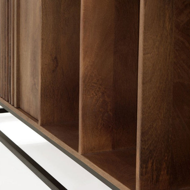 Comprar Aparador Bajo 2 Puertas Kuma online en KitMuebles