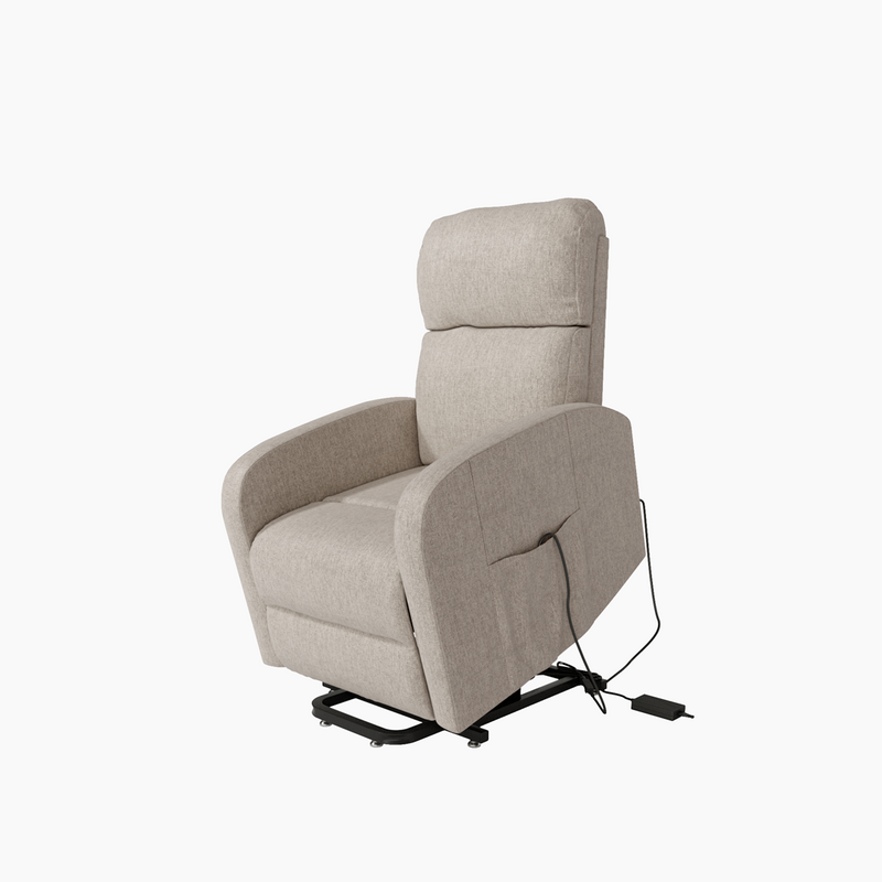 Butaca relax Ada con power-lift y sistema eléctrico, respaldo alto, estructura metálica negra para mayor estabilidad.