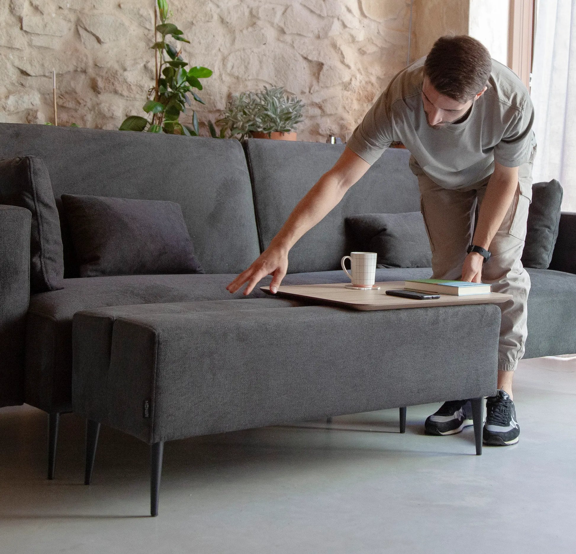 Comprar Puff Monroe 2pl con mesa online en KitMuebles