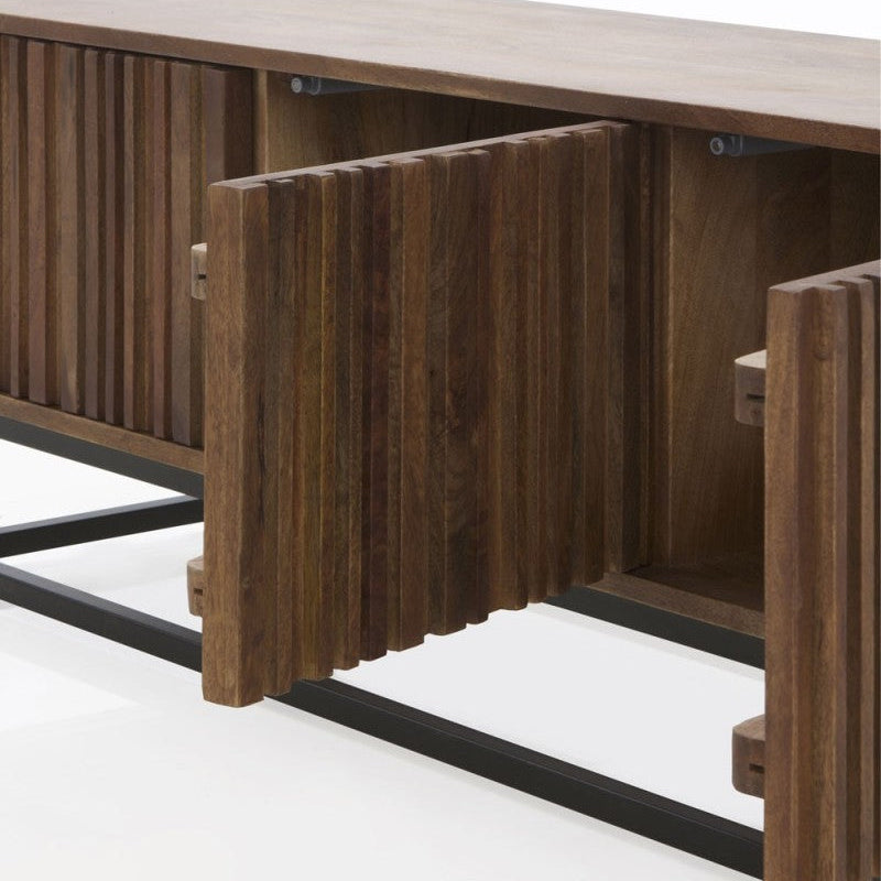 Comprar Mueble TV 3 Puertas Kuma online en KitMuebles