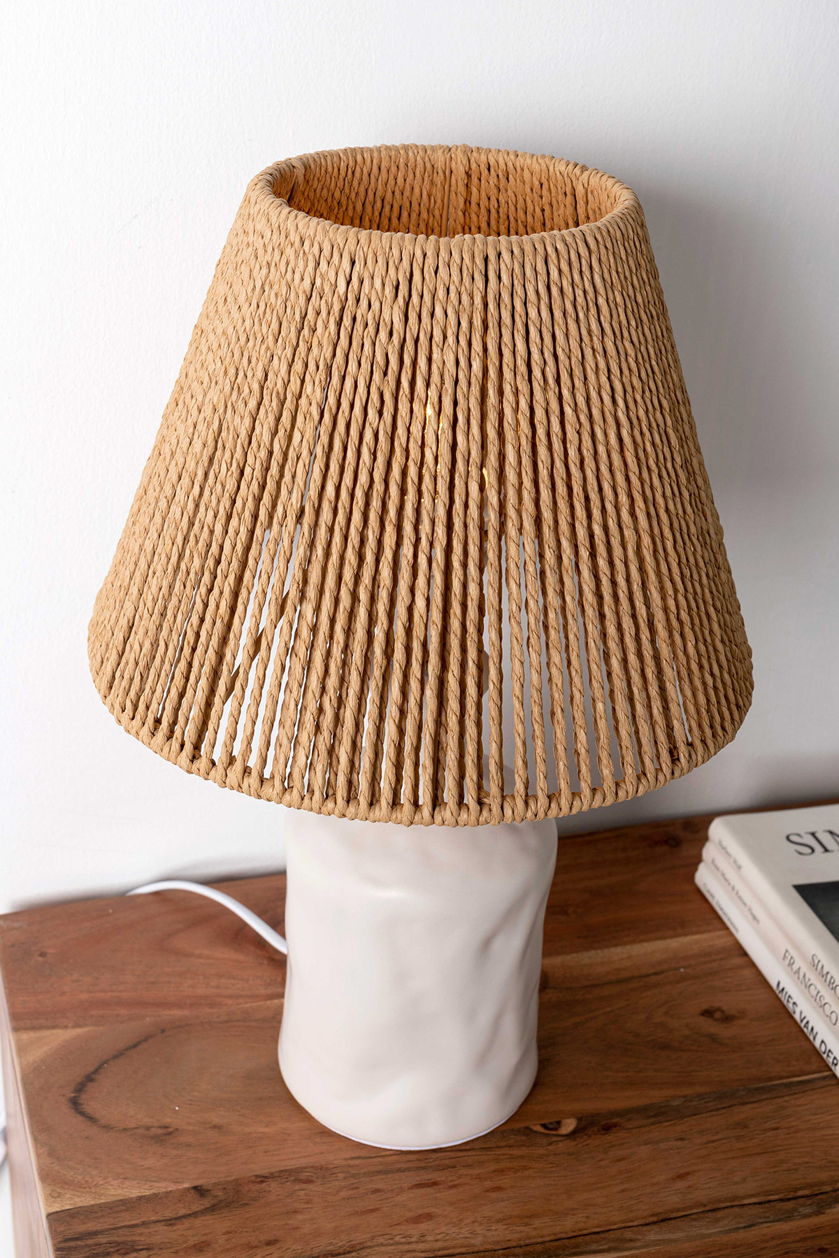 LÁMPARA DE SOBREMESA DE HILO DE PAPEL Y CERÁMICA 25x25x39cm - Imagen 4